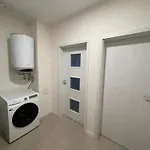Apartment Well Equipped New Family Friendly One-bedroom Flat