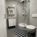 Well Equipped New Family Friendly One-bedroom Flat Apartment *