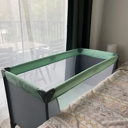 Well Equipped New Family Friendly One-bedroom Flat *