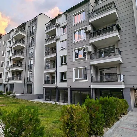 Well Equipped New Family Friendly One-bedroom Flat Apartment *