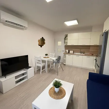 Well Equipped New Family Friendly One-bedroom Flat Sandanski